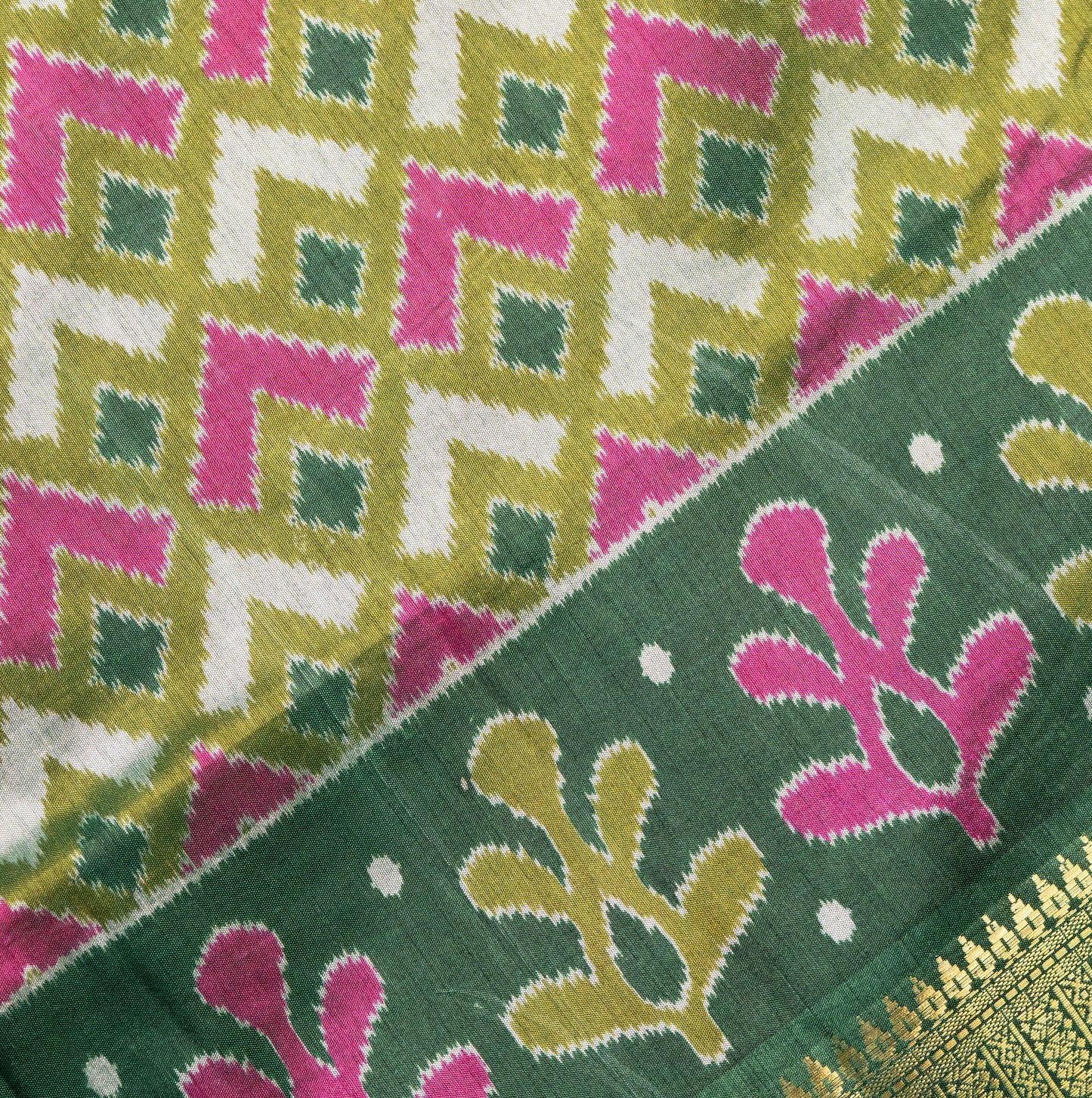Green Patola with Zari border