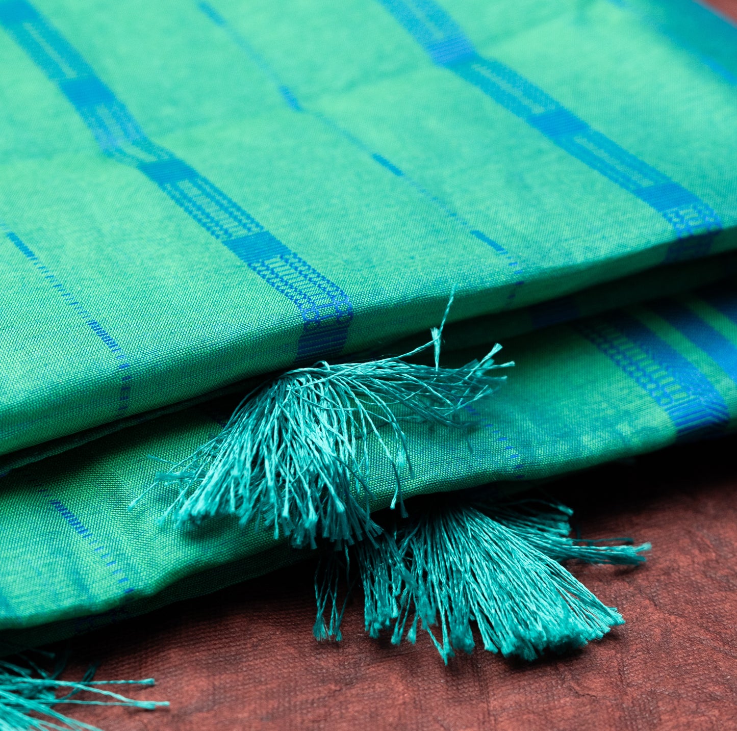 Green Saree in Raw Silk with Lining pallu and Resham butta