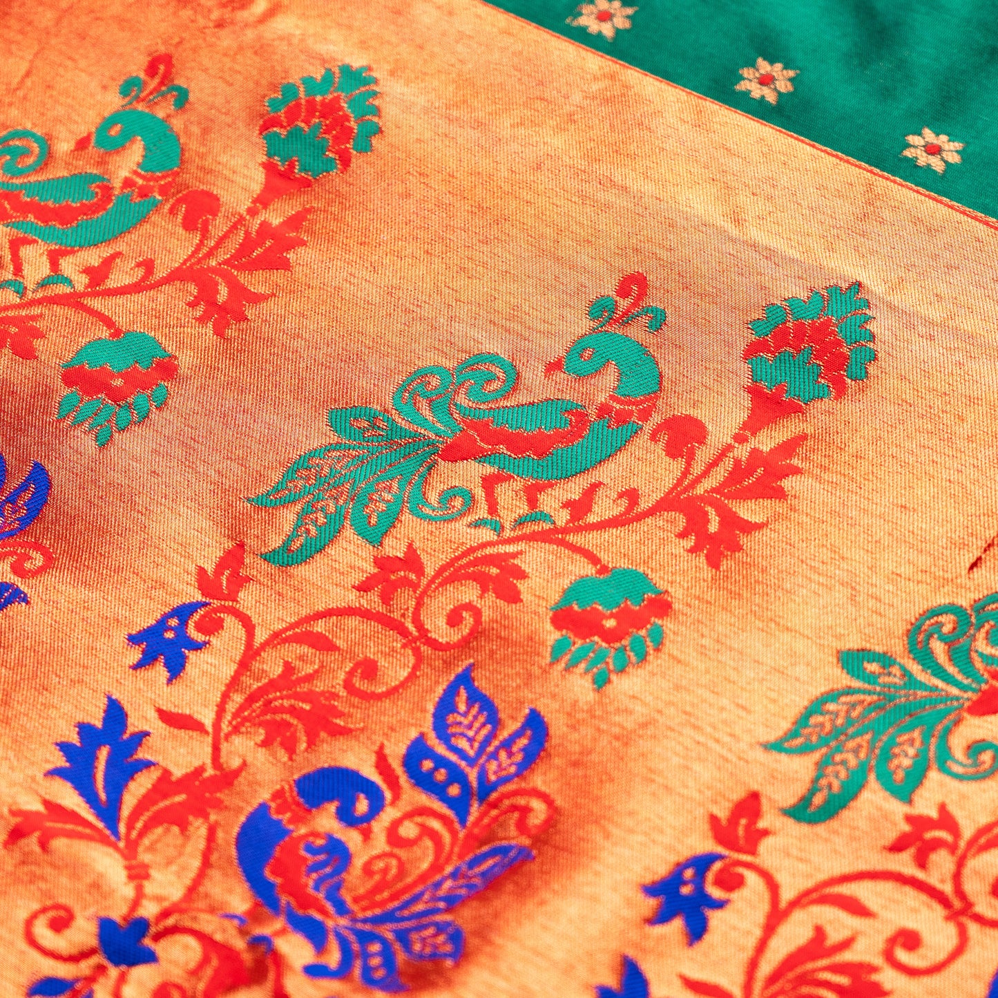 Bottle Green Paithani Saree Contrast Border