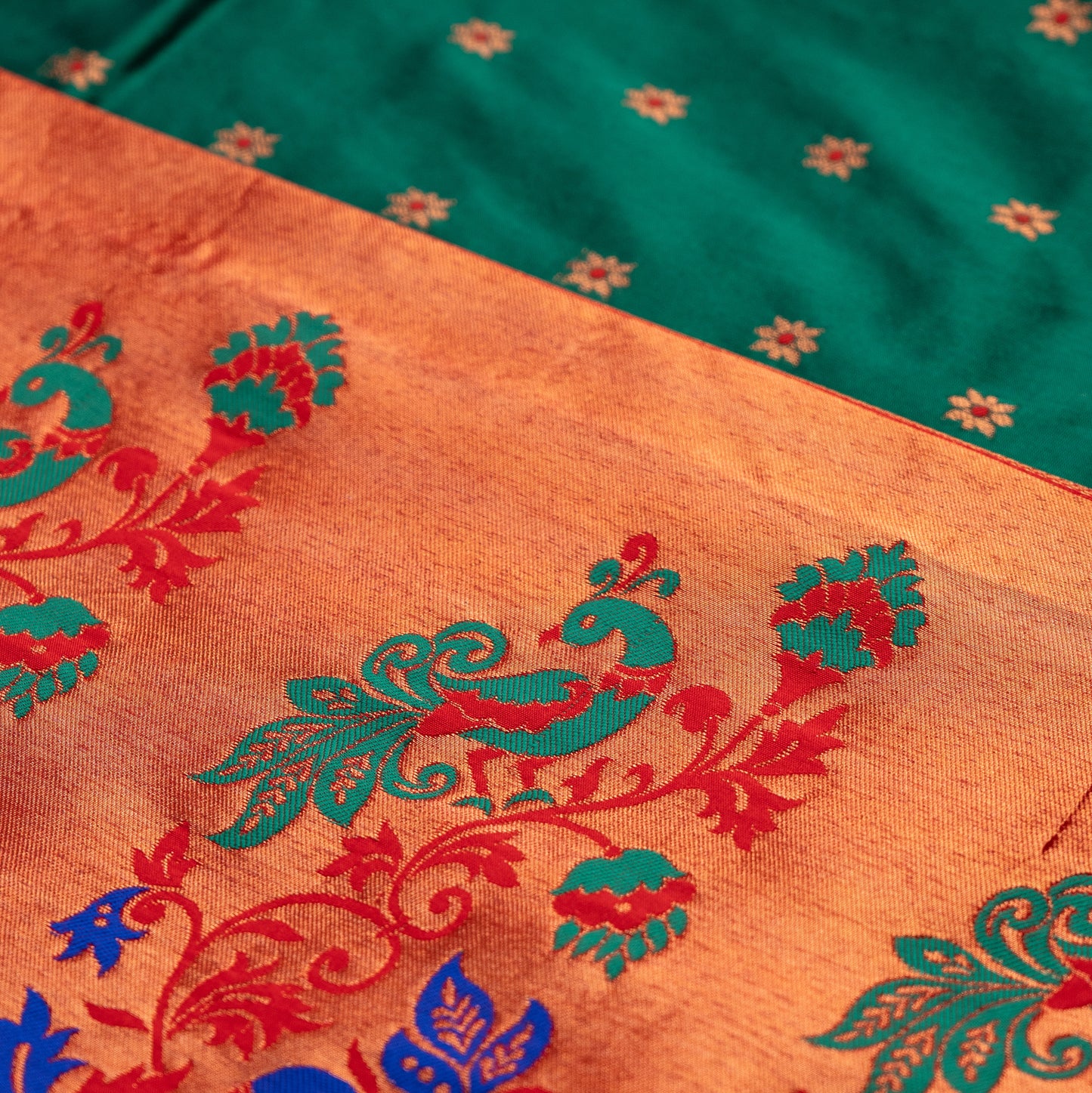 Bottle Green Paithani Saree Contrast Border