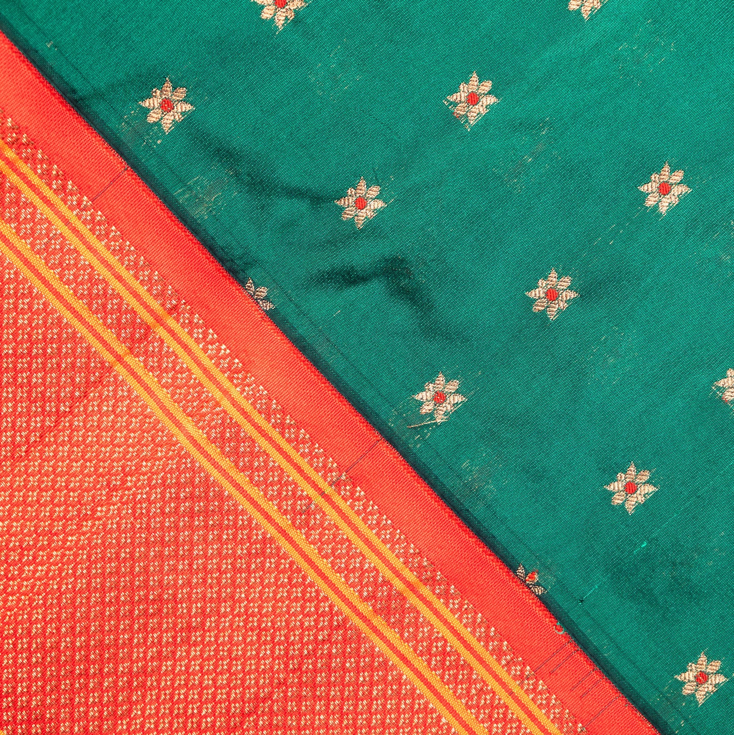 Bottle Green Paithani Saree Contrast Border