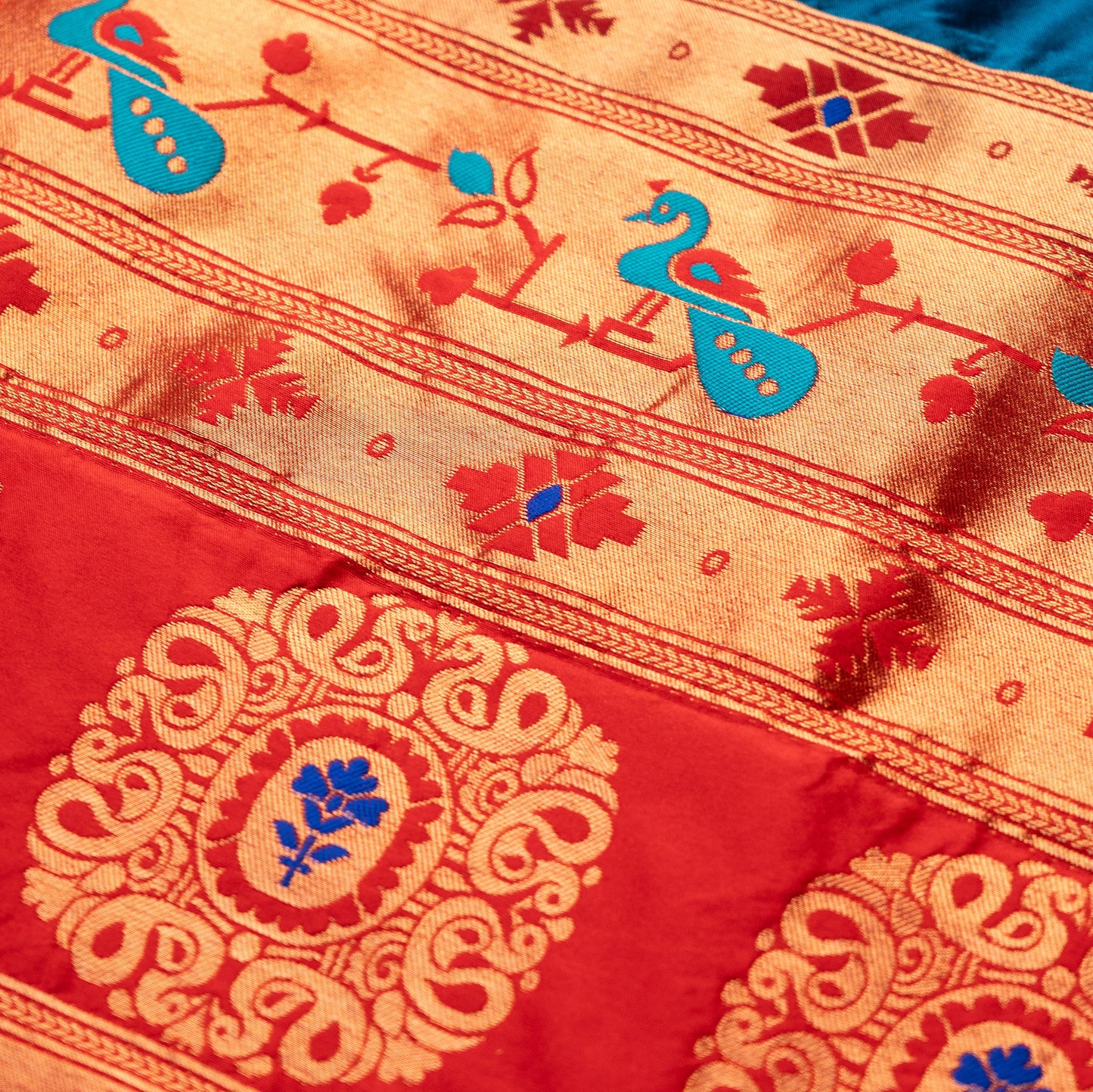 Royal Blue Paithani Saree Contrast Border