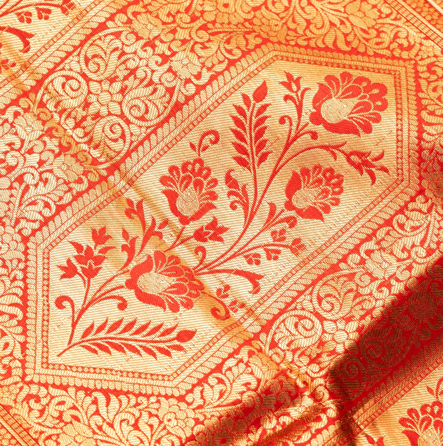Light Blue Gadwal Saree With Contrast Border