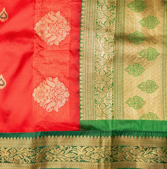Red Gadwal Saree With Contrast Border