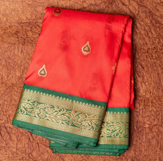 Red Gadwal Saree With Contrast Border