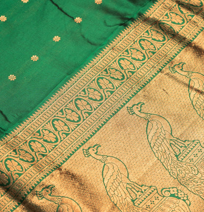 Bottle Green Traditional Kath Padar with Contrast Border