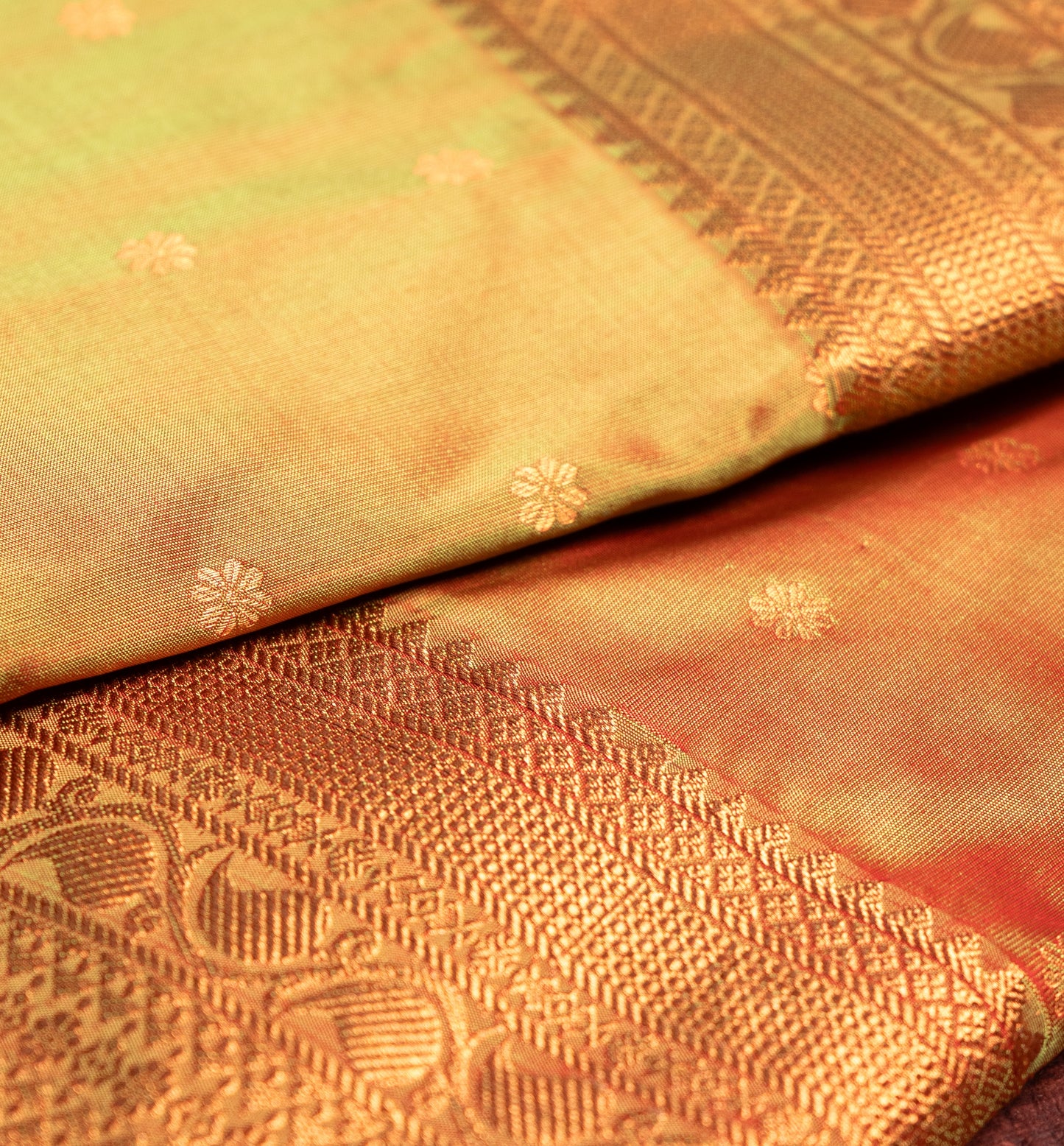 Anjeri Cross Traditional Kath Padar Semi Silk Saree with Contract Border