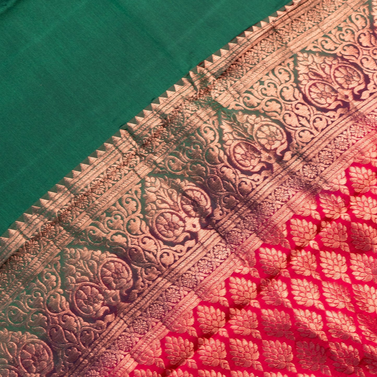 Dark green Pure Silk Saree with Long border Koyri design