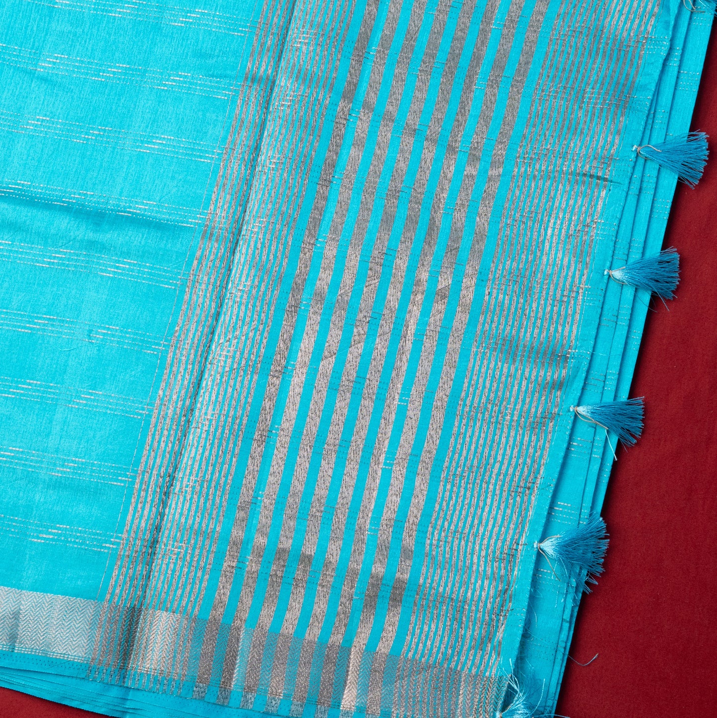Blue Saree in Raw Silk with Lining pallu and Silver butta