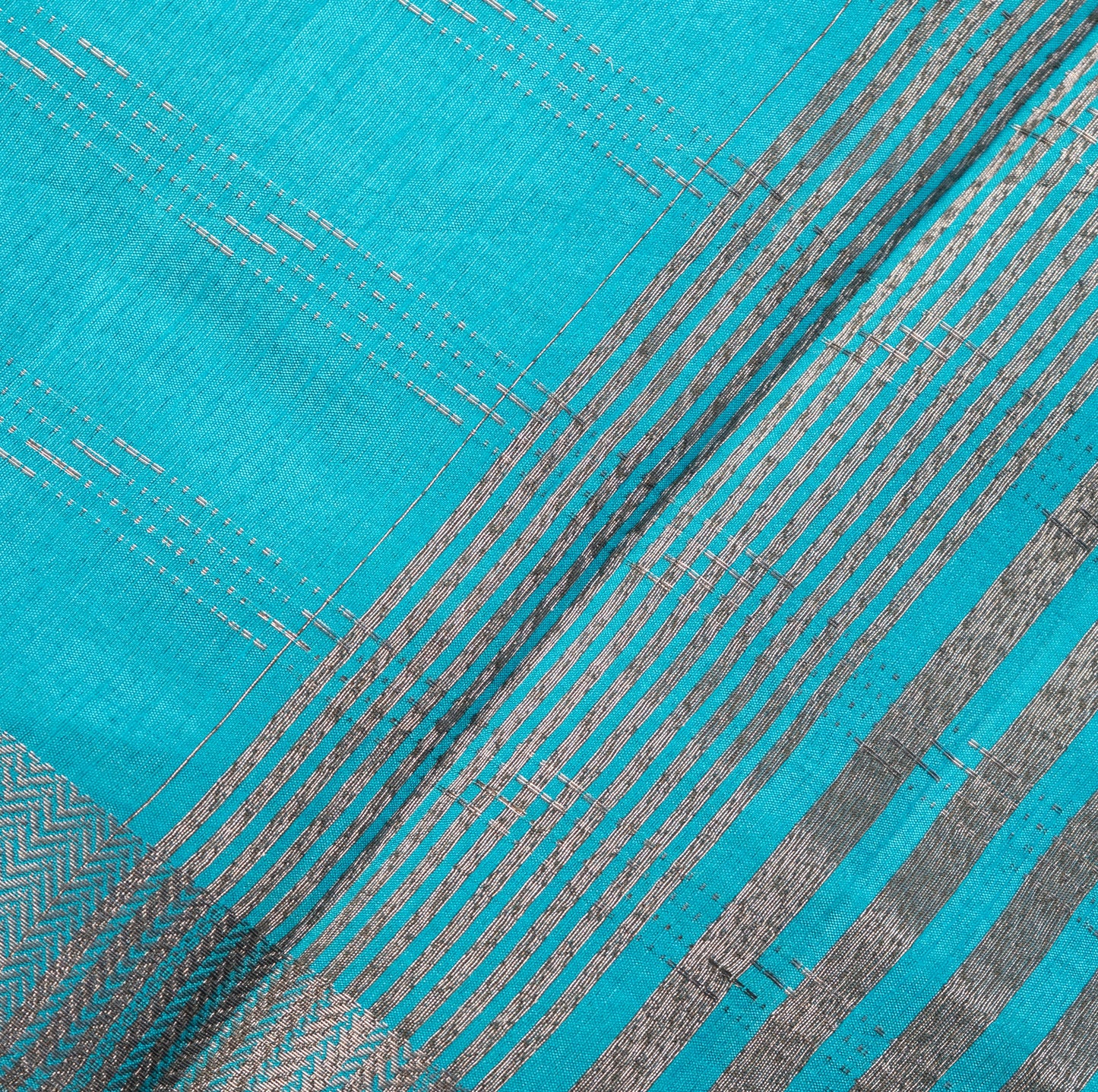 Blue Saree in Raw Silk with Lining pallu and Silver butta