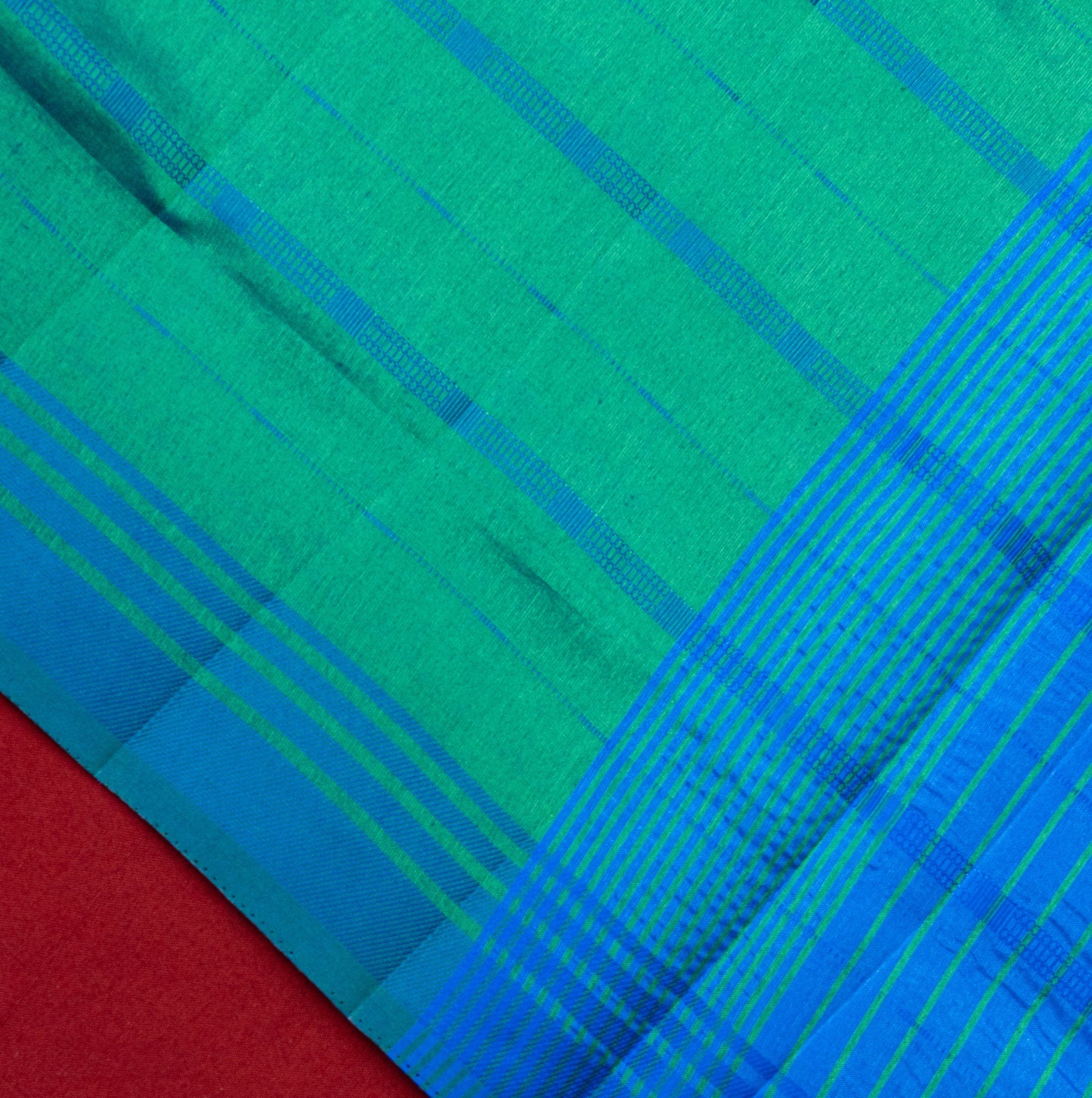 Green Saree in Raw Silk with Lining pallu and Resham butta