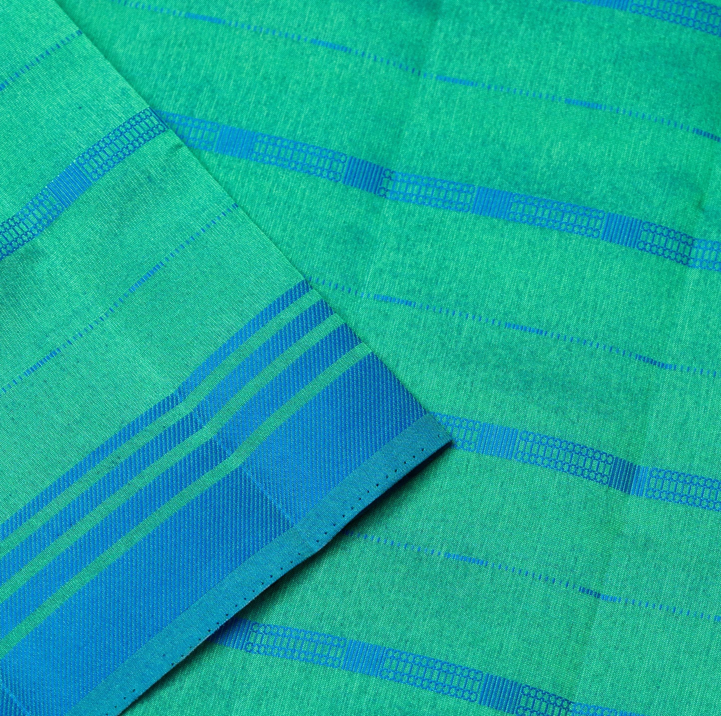 Green Saree in Raw Silk with Lining pallu and Resham butta