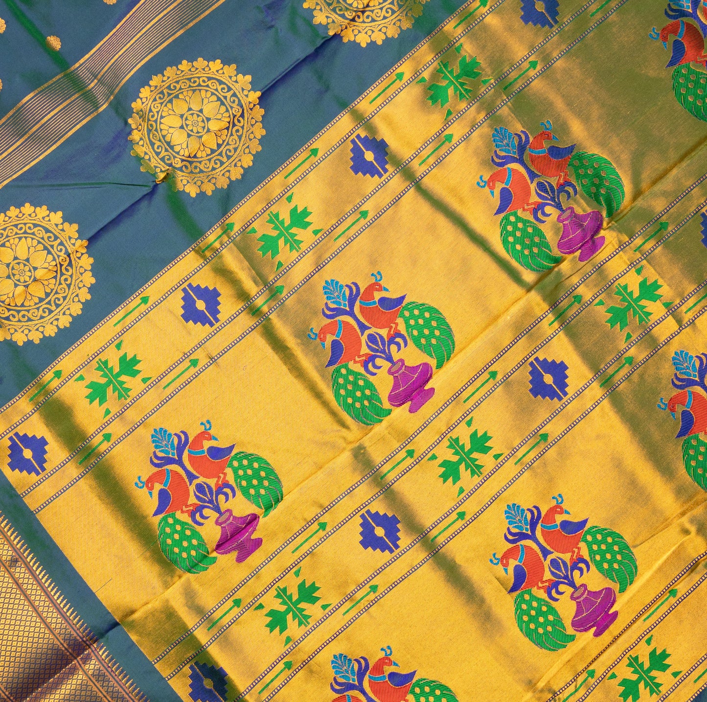 Morpankhi Cross Paithani Saree